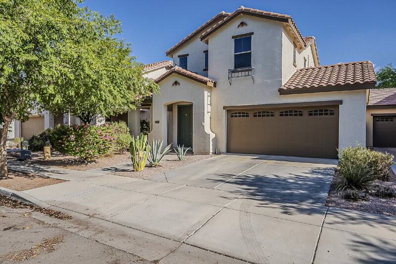 3509 E Oakland St - Photo 2 of 50