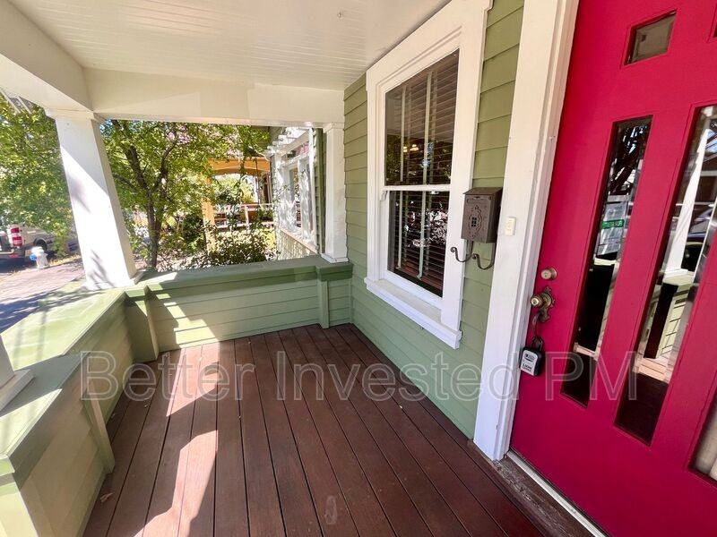 641 Pine St - Photo 2 of 17