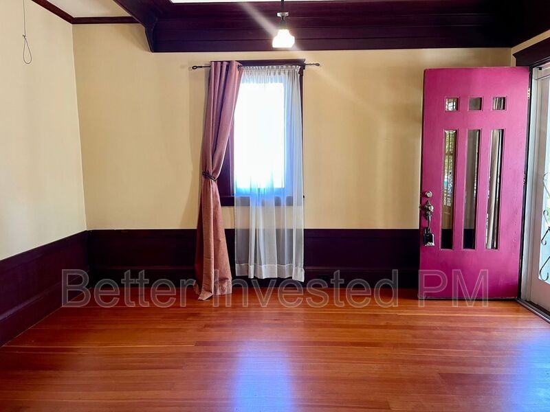 641 Pine St - Photo 3 of 17