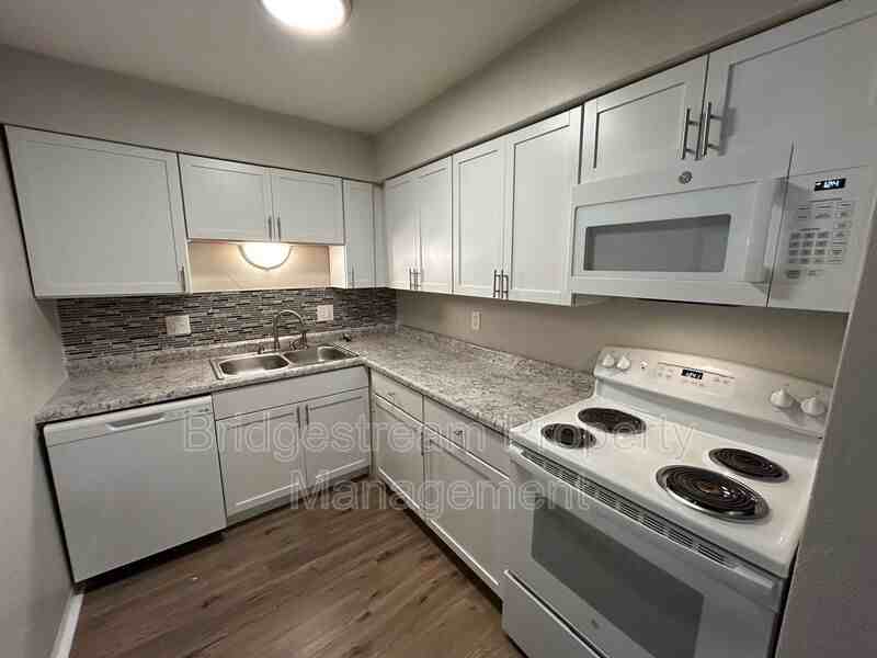 75 N Gebhart Church Rd #C - Photo 2 of 8