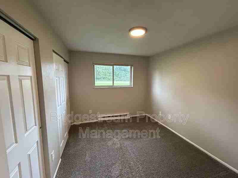 75 N Gebhart Church Rd #C - Photo 4 of 8