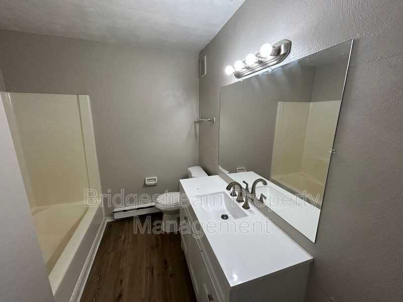 75 N Gebhart Church Rd #C - Photo 5 of 8