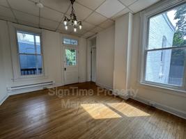 featured image of 117 E Antietam St