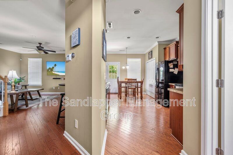 2606 Spivey Ct - Photo 3 of 14