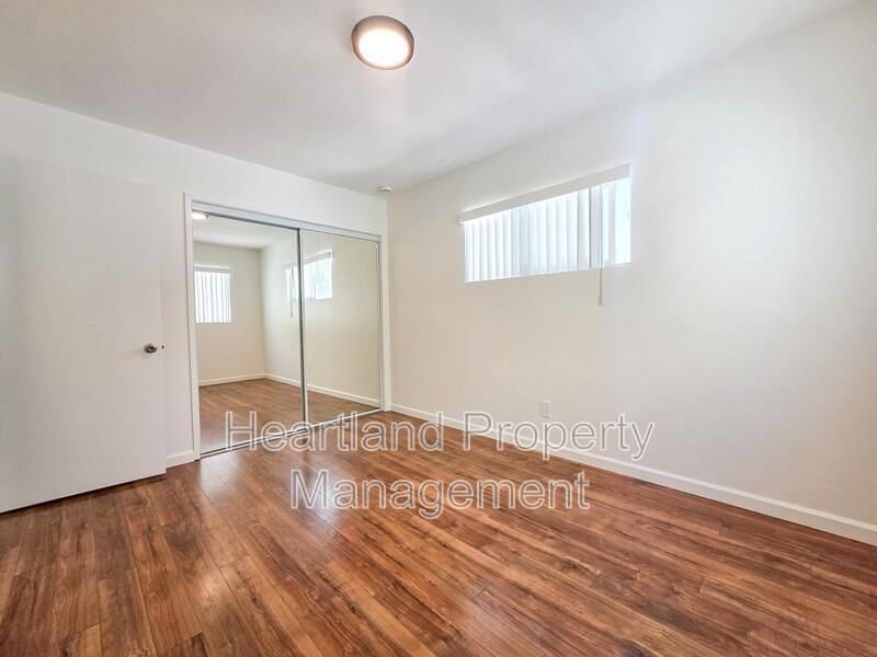 859 Agate St - Photo 6 of 6