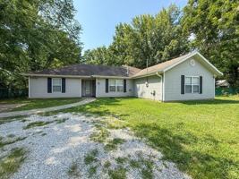 featured image of 2624 East Cherry Street