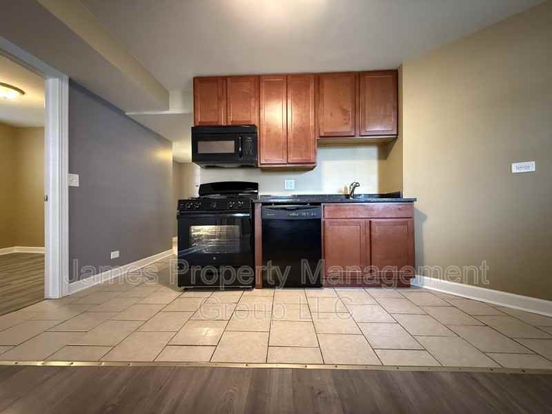 7349 S Emerald Ave - Photo 3 of 10