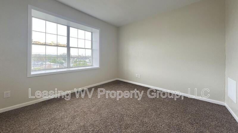 139 Clayton Ave #1A - Photo 3 of 7