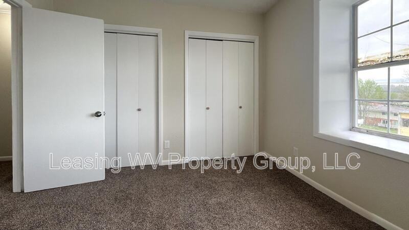 139 Clayton Ave #1A - Photo 4 of 7