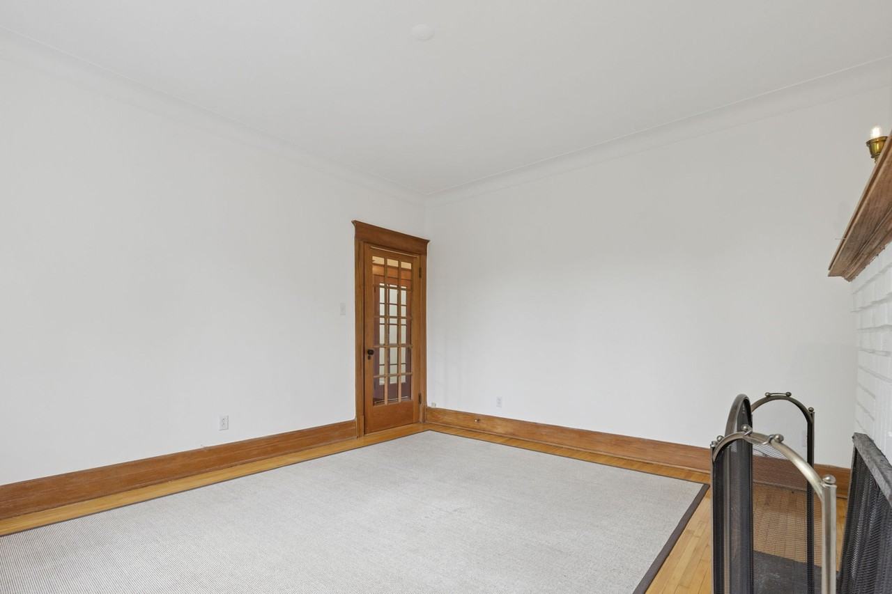 4344 Avenue Girouard - Photo 3 of 21