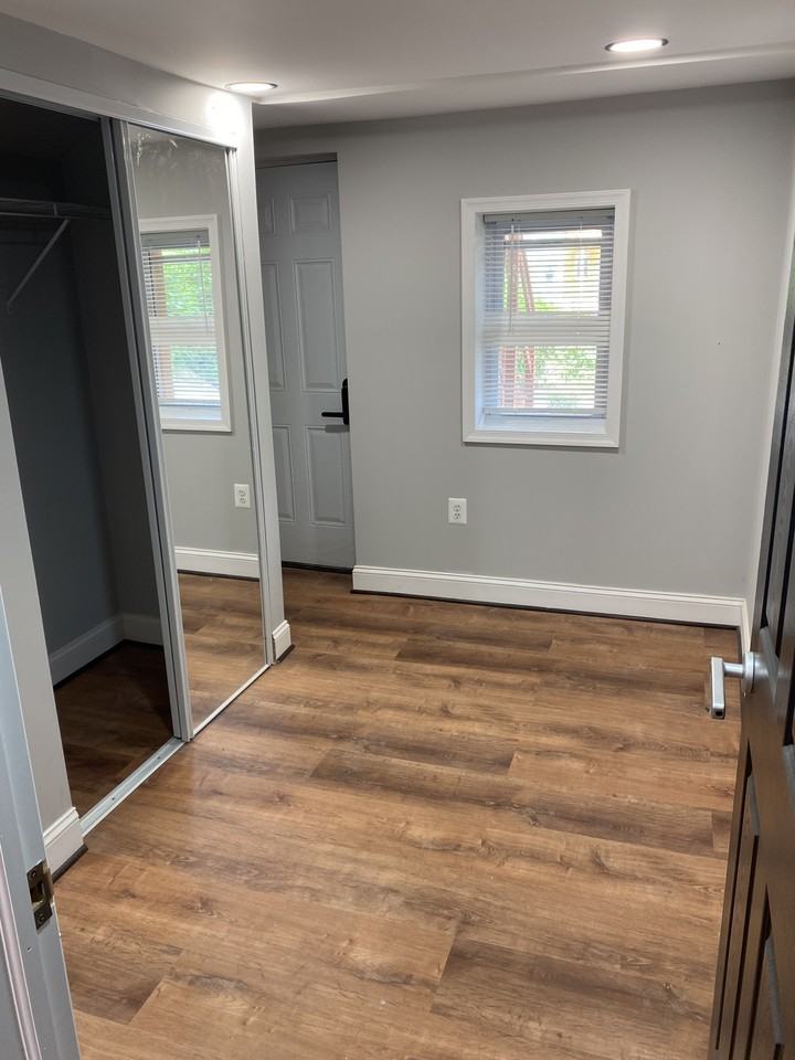 1211 Poplar Grove Street - Photo 5 of 15