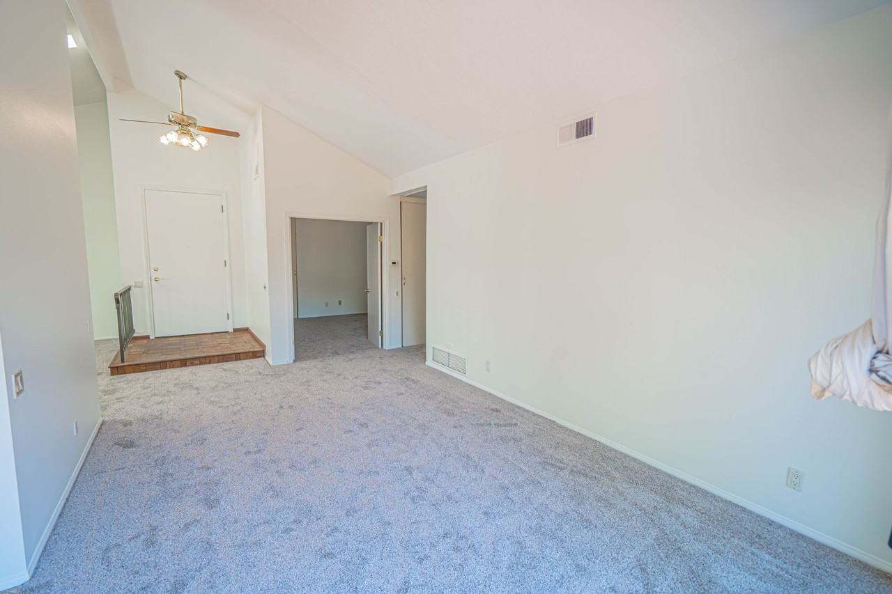 23627 Via Beguine - Photo 2 of 22