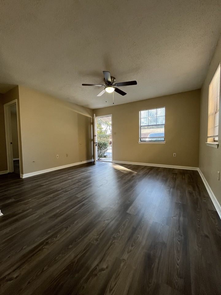 830 Cardinal Street - Photo 3 of 21