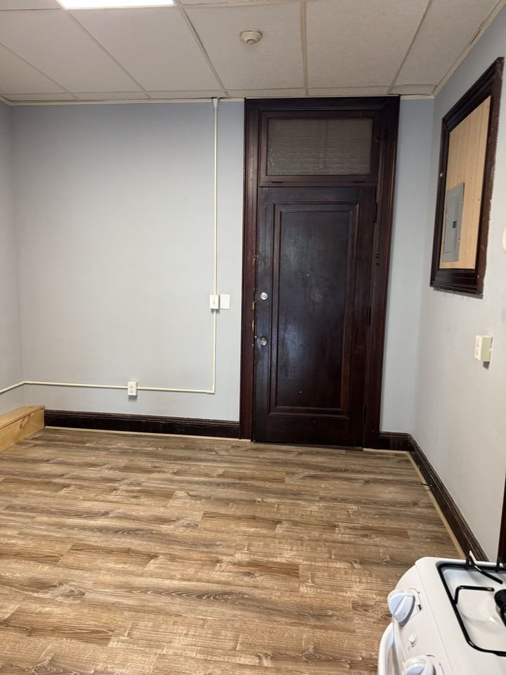 39-51 Main St - Photo 3 of 6