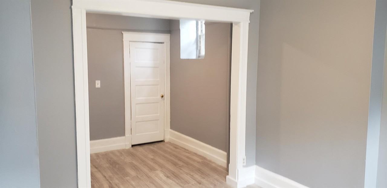 220 Main Street - Photo 3 of 10