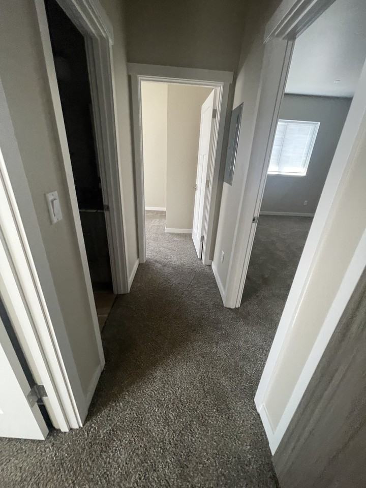 441 Talent Ave - Photo 2 of 12