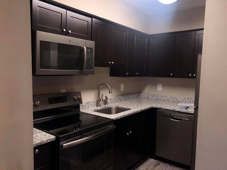 Signature Rentals - Photo 6 of 10