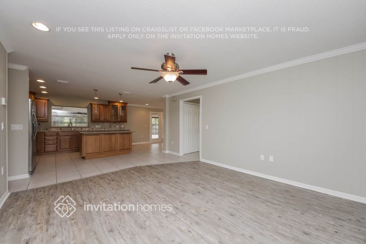8516 Cedar Cove Ct - Photo 5 of 20