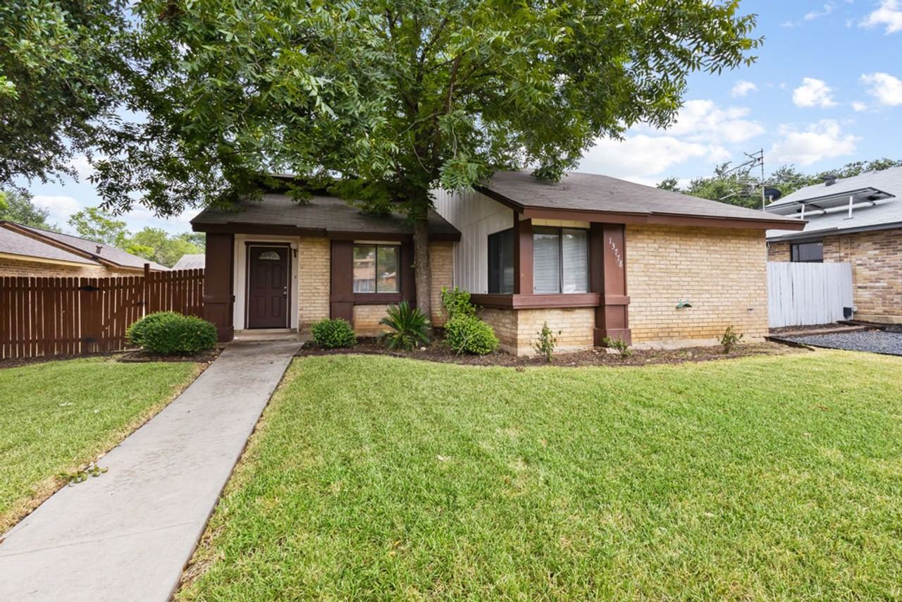 13778 George Rd - Photo 3 of 23