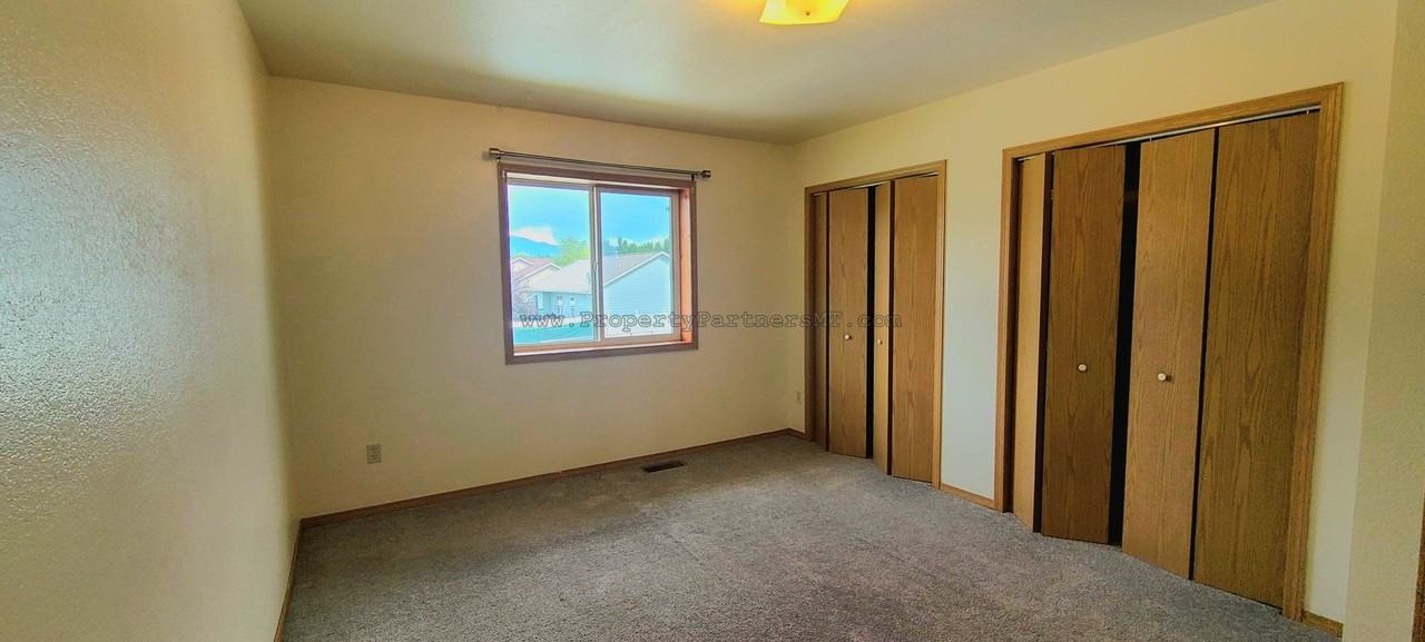 709 Goldenwest Dr - Photo 7 of 16