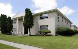 Colonial Manor Apartments - Photo 1 of 1