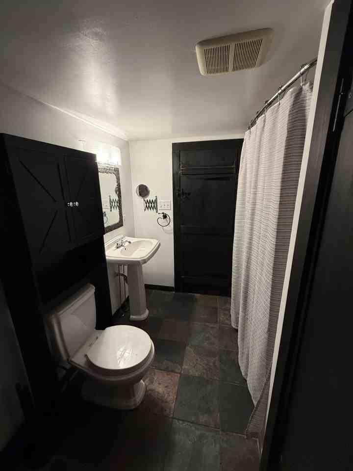 2331 Pilon Rd - Photo 3 of 14