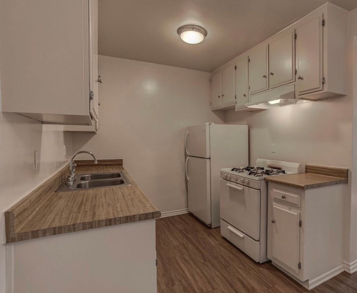 Petrol East - Photo 3 of 50