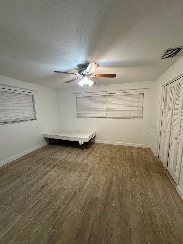 2308 Shelley St - Photo 7 of 9