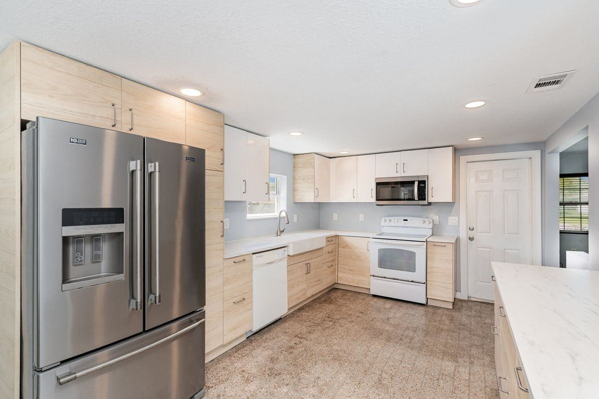 2255 Fatzler Rd - Photo 3 of 13