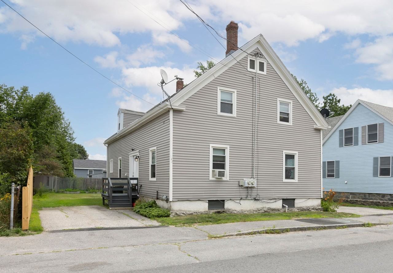 140 & 142 Sawyer Street - Photo 7 of 7