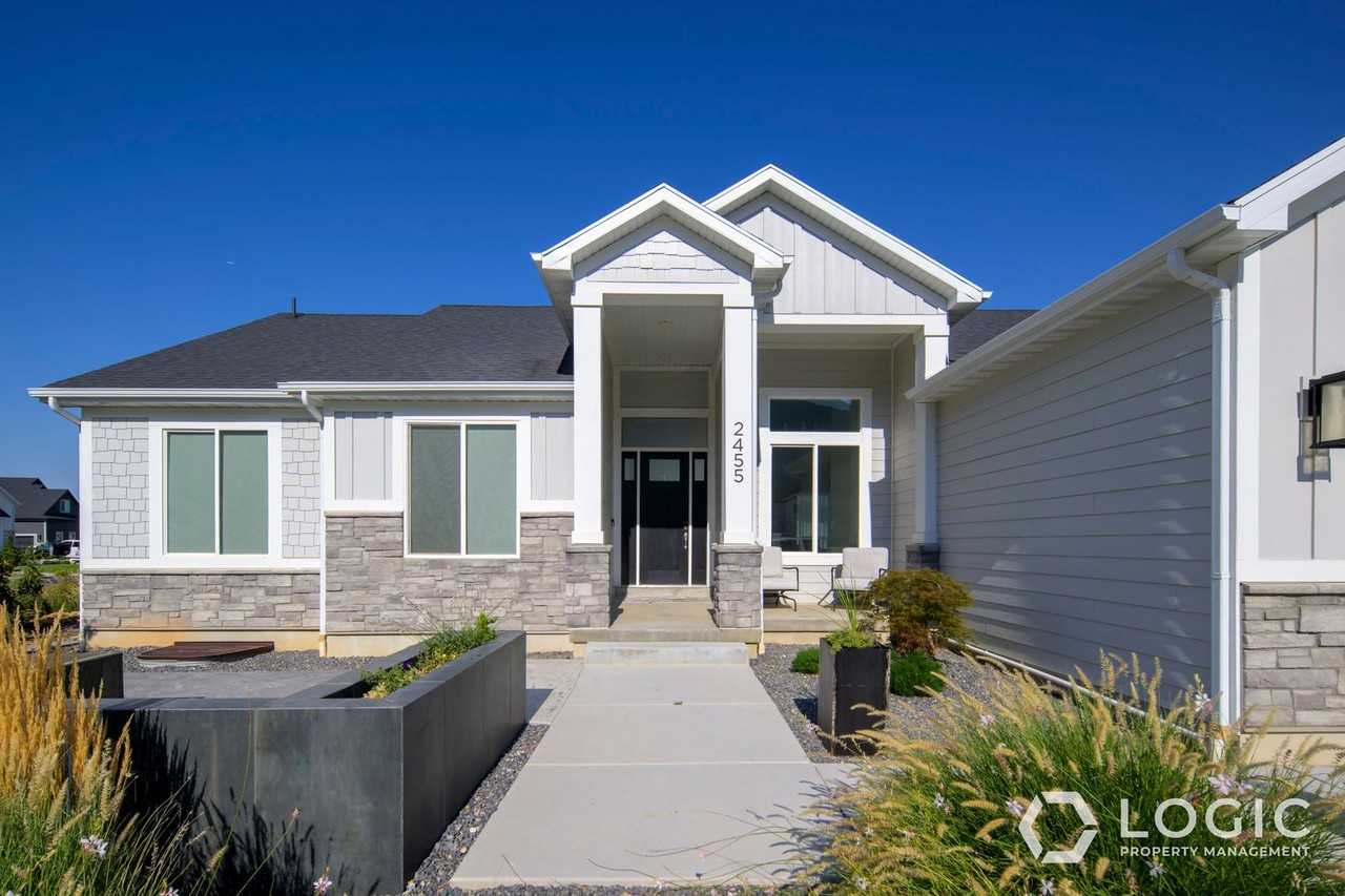 2455 N 1125 E - Photo 2 of 42