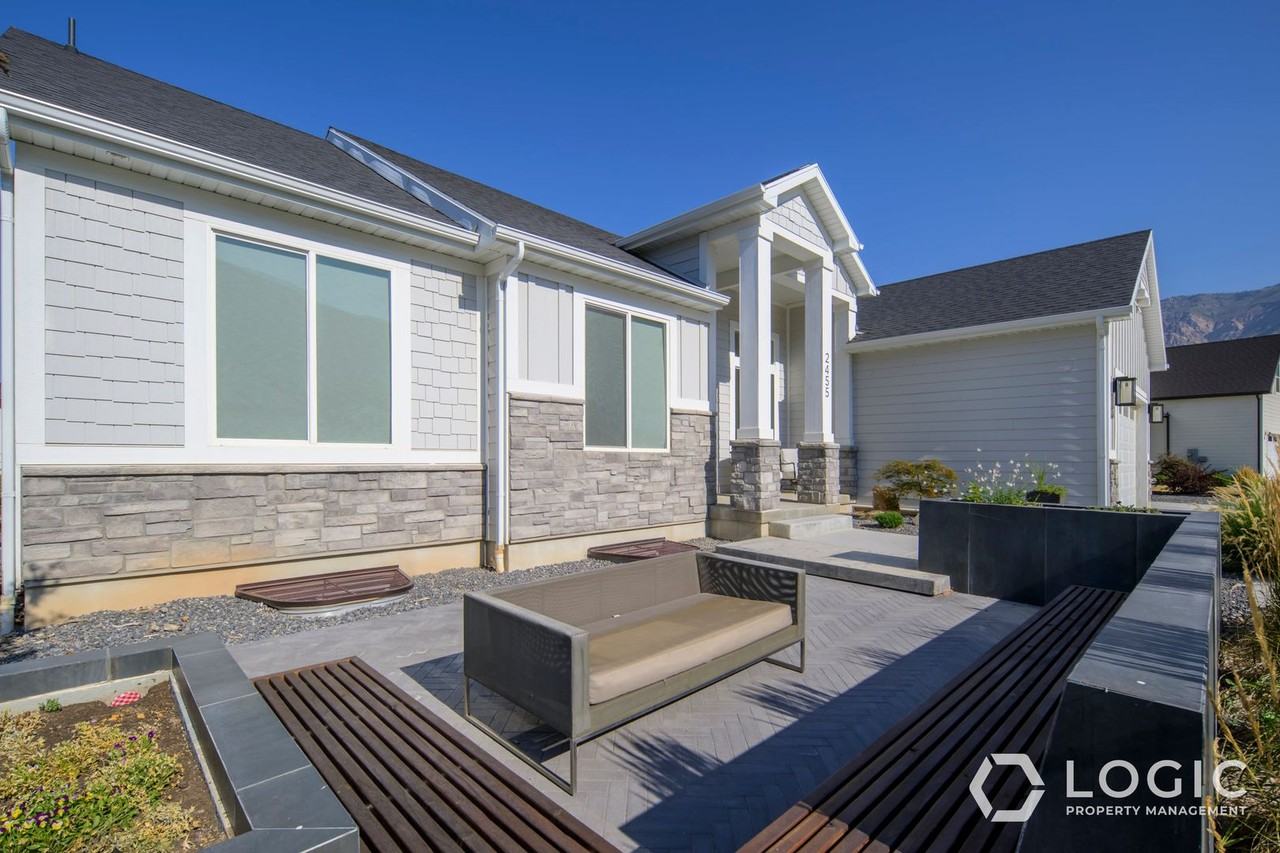 2455 N 1125 E - Photo 3 of 42