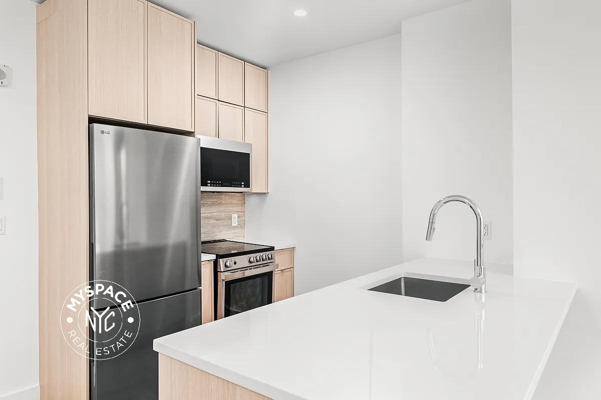 526 Baltic St #11E - Photo 3 of 32