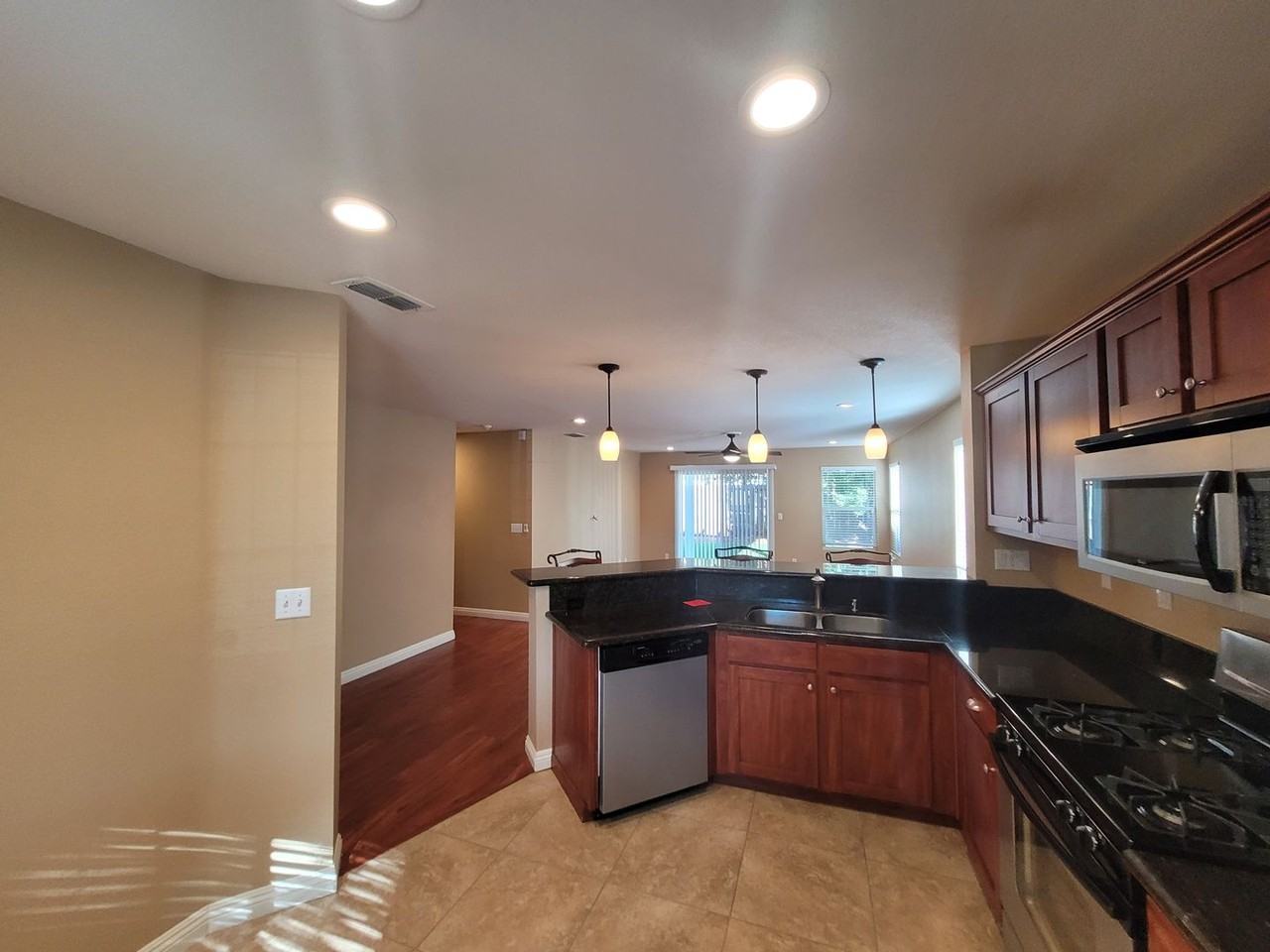 4386 Monhegan Way - Photo 3 of 18