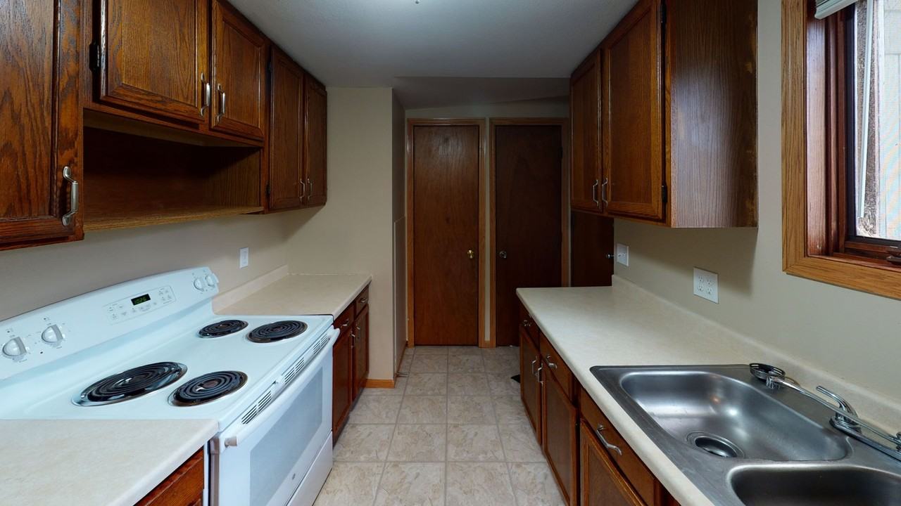 Doberman Court (DC) - Photo 3 of 17
