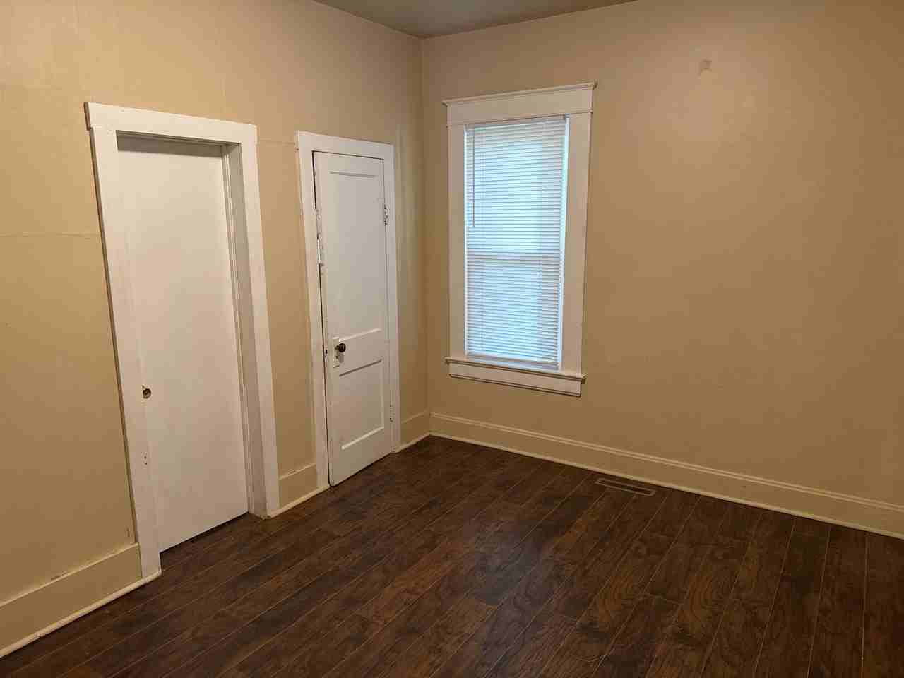 1317 N Prospect Ave - Photo 5 of 8
