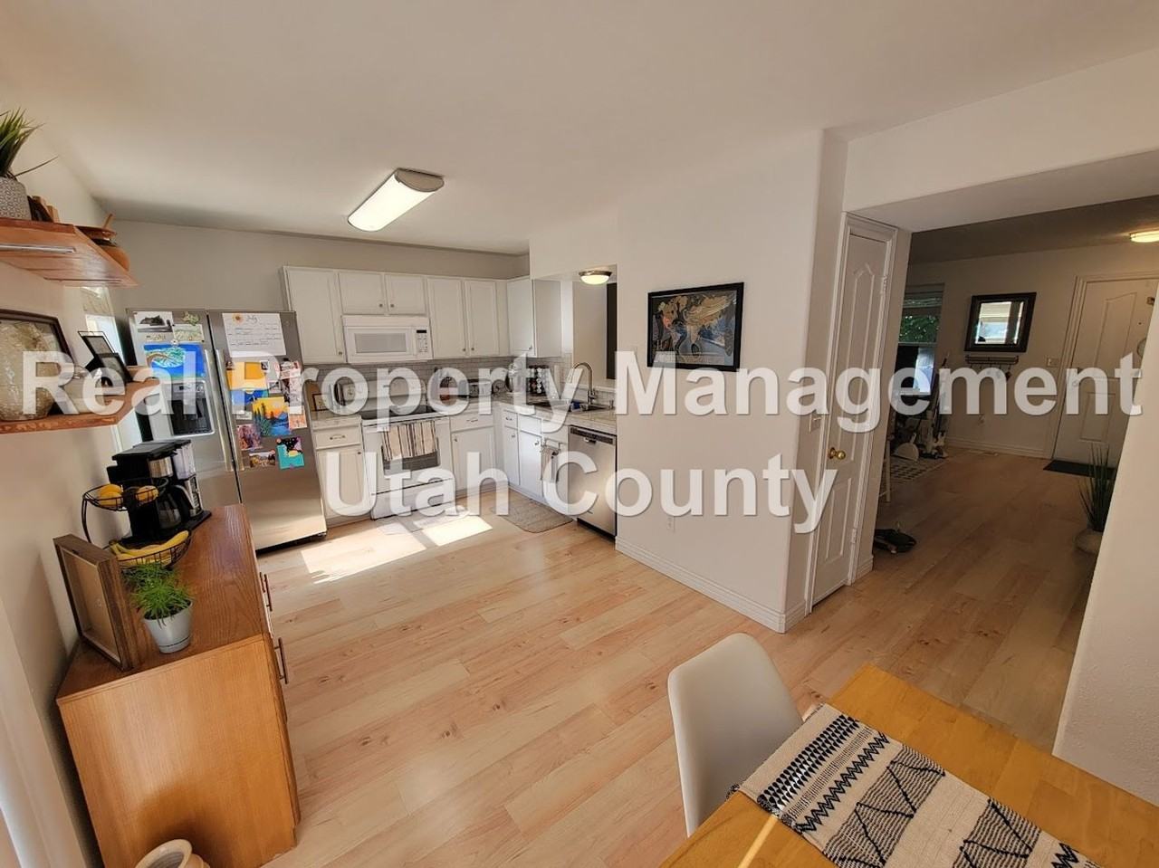 7971 N Wycliffe Way - Photo 5 of 24