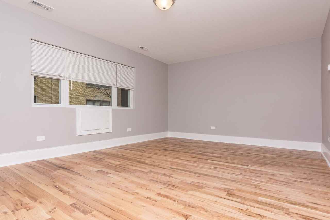 8215 S Ellis - Photo 5 of 7