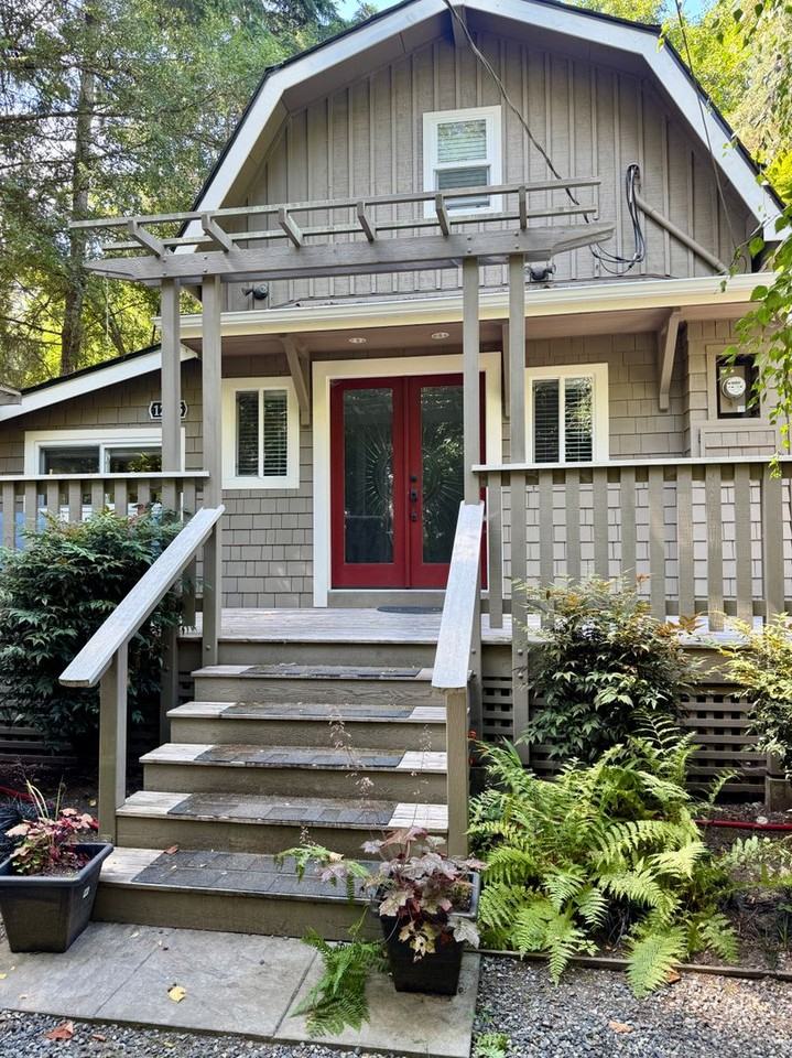 12555 Sunrise Dr Ne - Photo 2 of 18