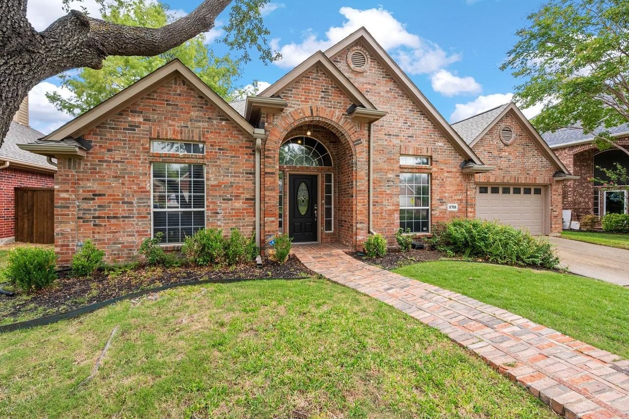 8708 Falcon View Dr - Photo 3 of 14