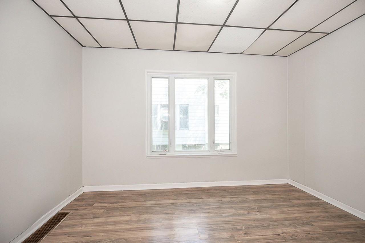 3408 E 140 ST - Photo 7 of 18