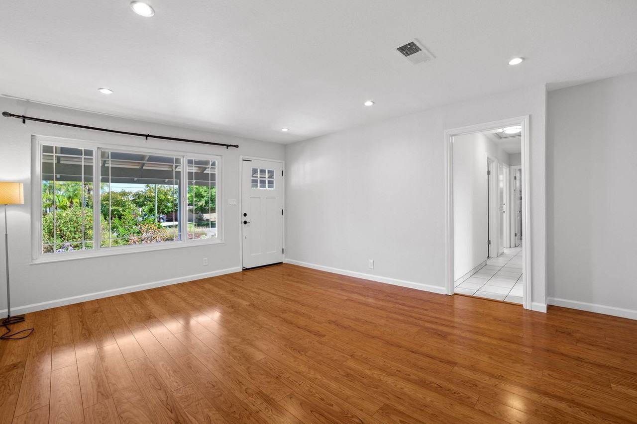 1565 Silacci Dr - Photo 2 of 16