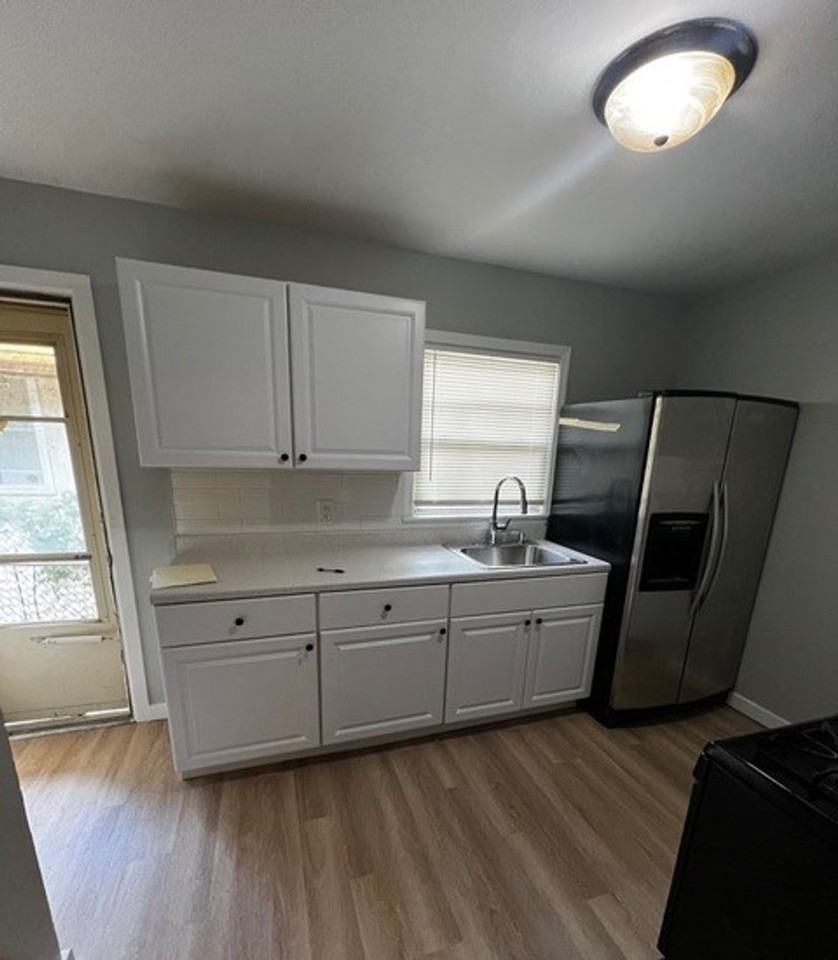 3922 Lyndale Ave N - Photo 4 of 9