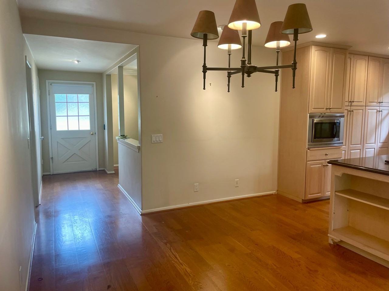 5423 Dariesa St - Photo 3 of 22