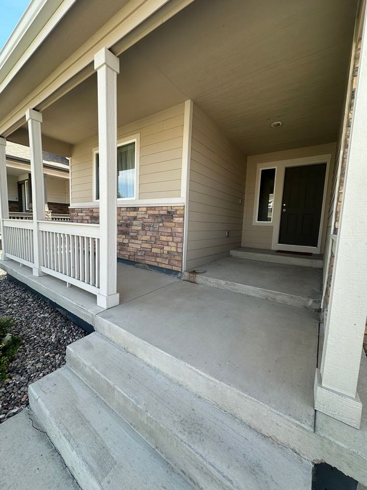 704 Cavern St - Photo 2 of 35