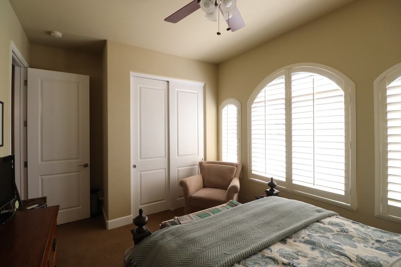 895 Sage Crest Dr - Photo 3 of 7