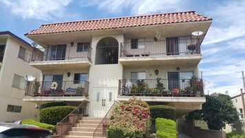 featured image of 1236 W 8th St