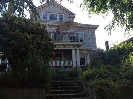 featured image of 2626 Ne 7th Ave