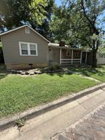 featured image of 1717 S Walnut St