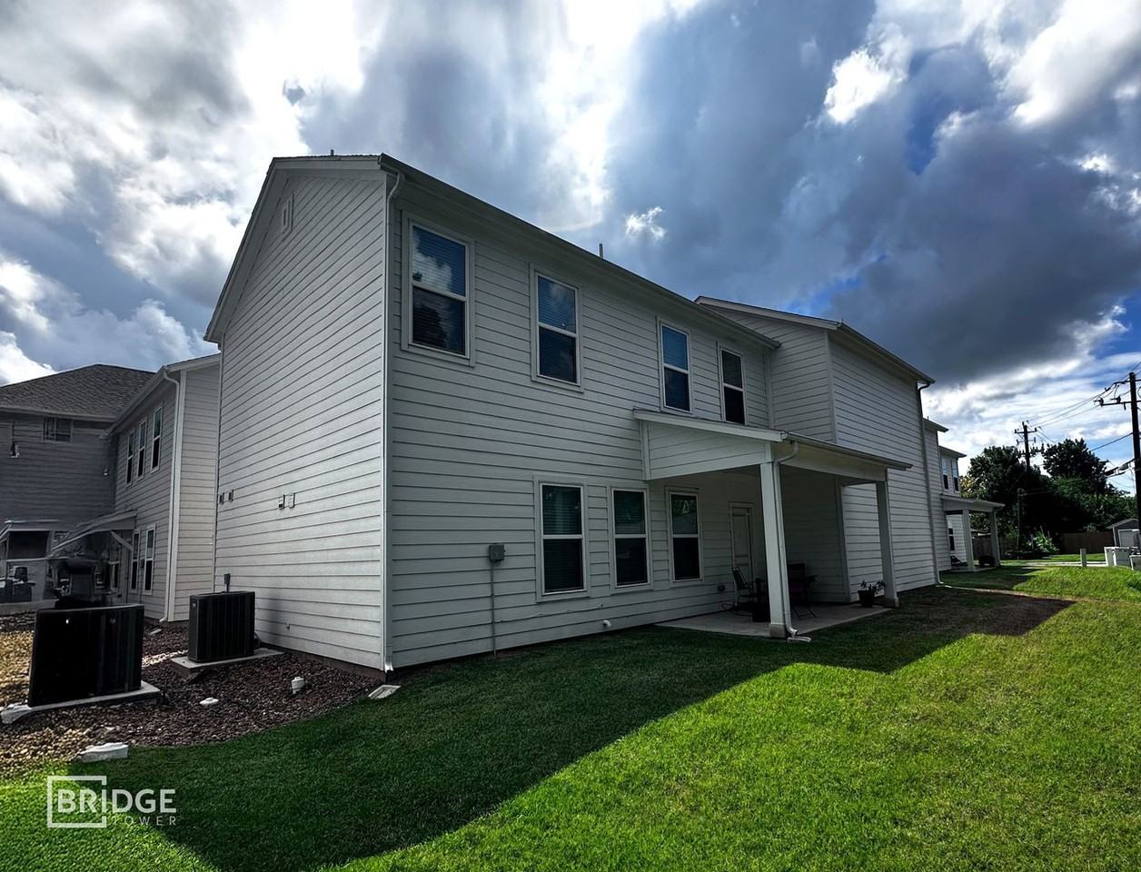 305 Huisache St - Photo 2 of 14